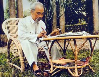 Kỷ niệm 130 năm ngày sinh Chủ tịch Hồ Chí Minh (19/5/1890 - 19/5/2020)  nhìn lại tấm gương tự học, tự rèn luyện của Người